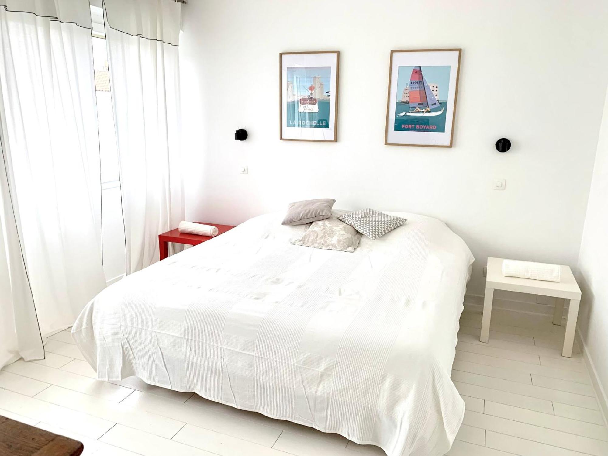 Maison Centre Ville Avec Jardin , Terrasse, Et Garage Velos La Rochelle  Zewnętrze zdjęcie